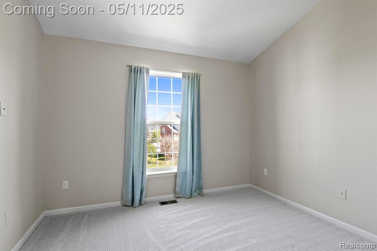 44771 Ellery Ln in Novi, MI Photo 19