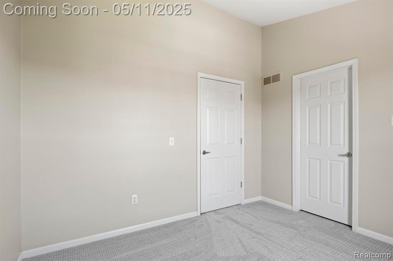 44771 Ellery Ln in Novi, MI Photo 21