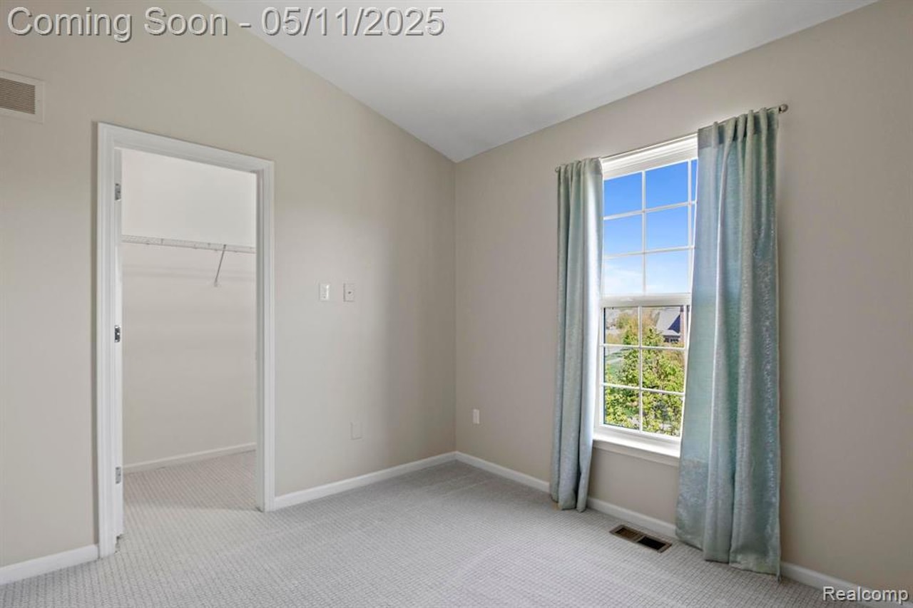 44771 Ellery Ln in Novi, MI Photo 20