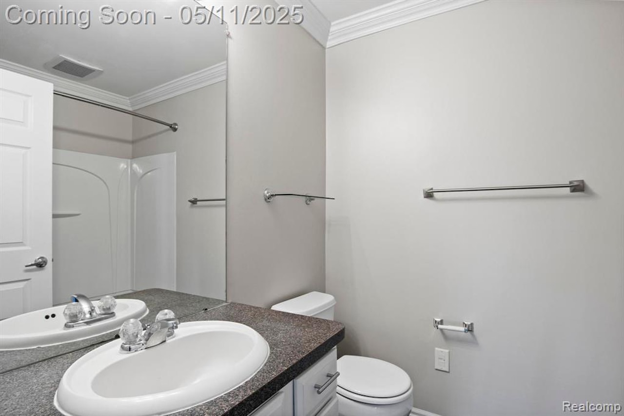 44771 Ellery Ln in Novi, MI Photo 22