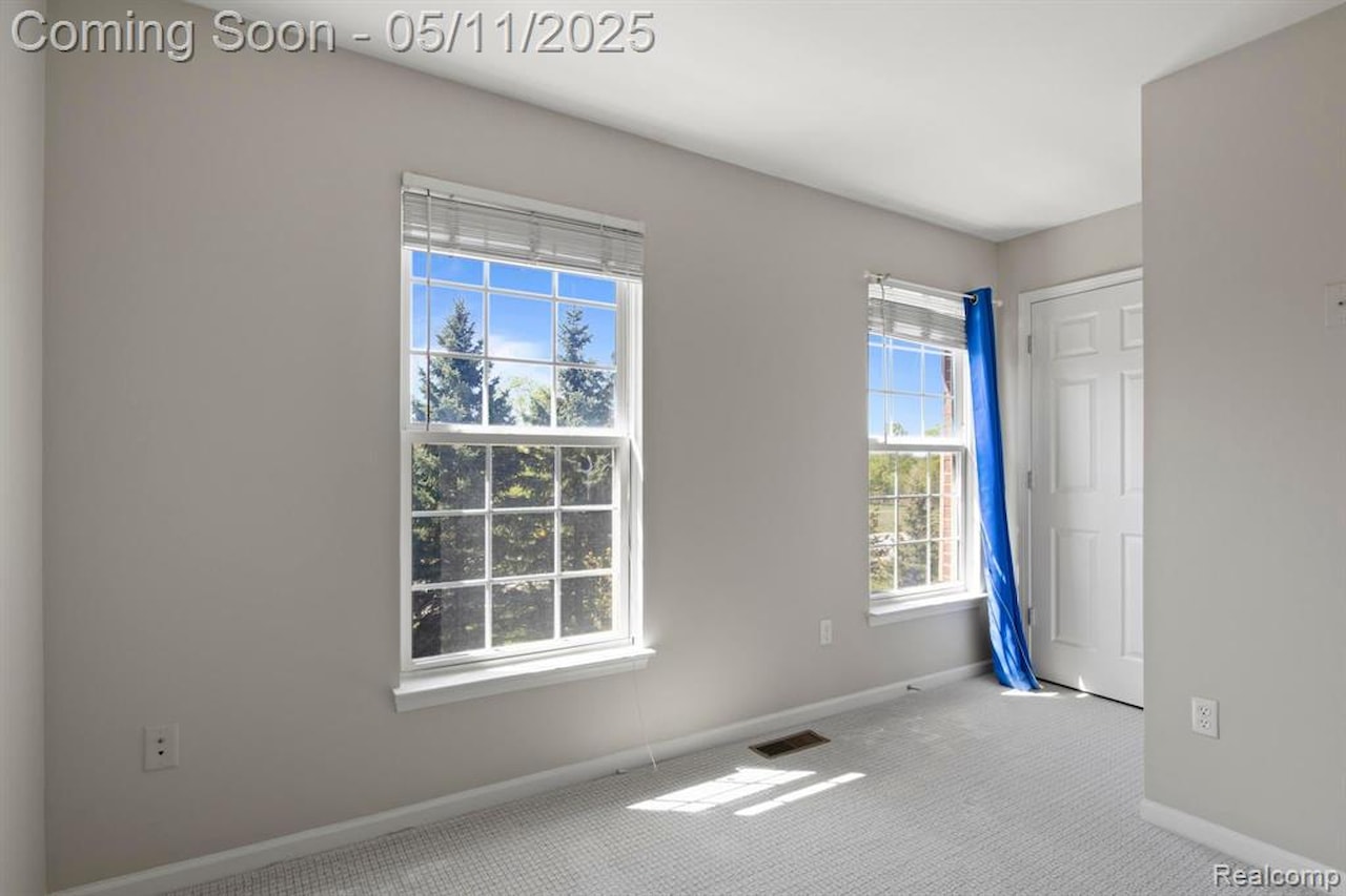 44771 Ellery Ln in Novi, MI Photo 23