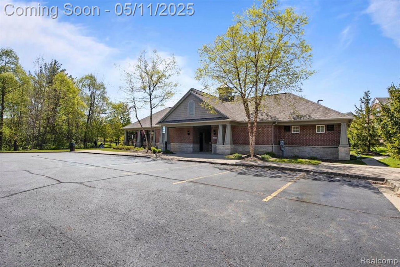 44771 Ellery Ln in Novi, MI Photo 34