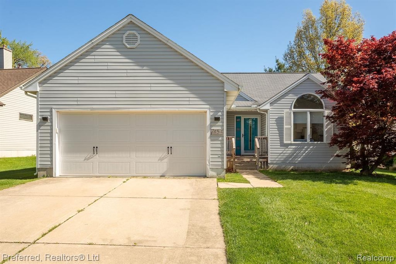 454 Woodland Dr in Saline, MI Photo 38
