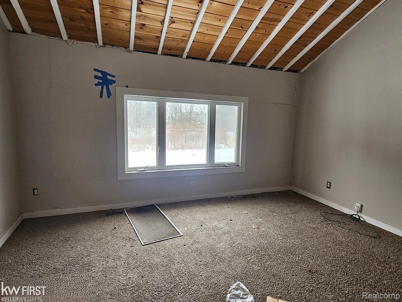 7415 Linden Rd in Tyrone Twp, MI Photo 5