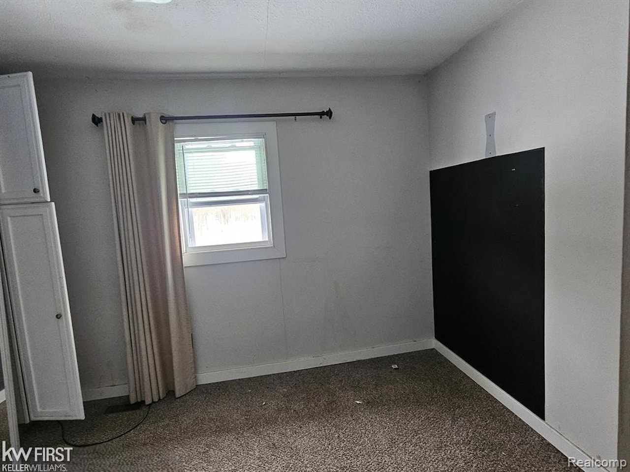 7415 Linden Rd in Tyrone Twp, MI Photo 9