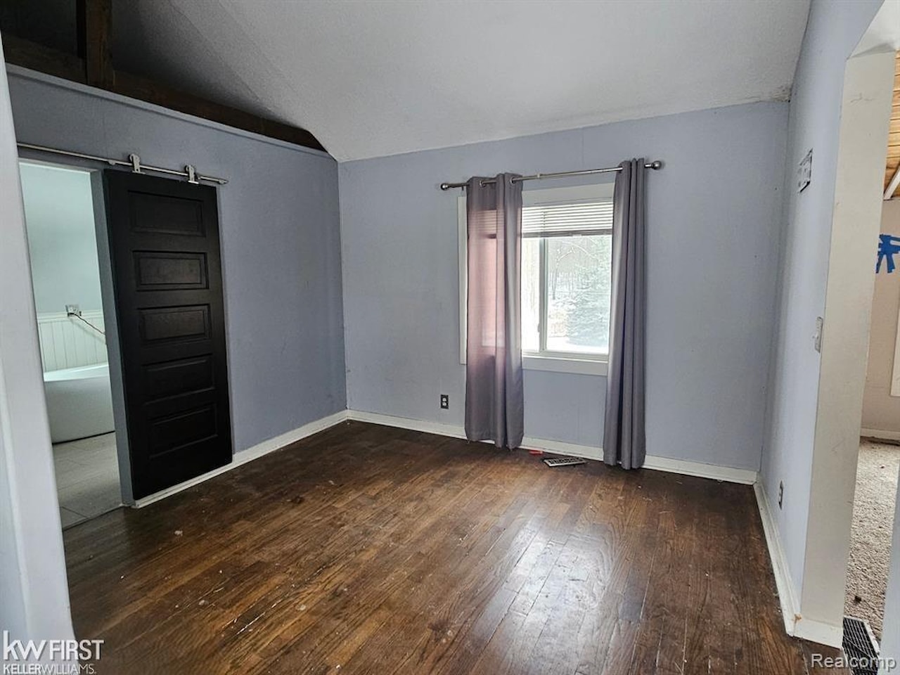 7415 Linden Rd in Tyrone Twp, MI Photo 15