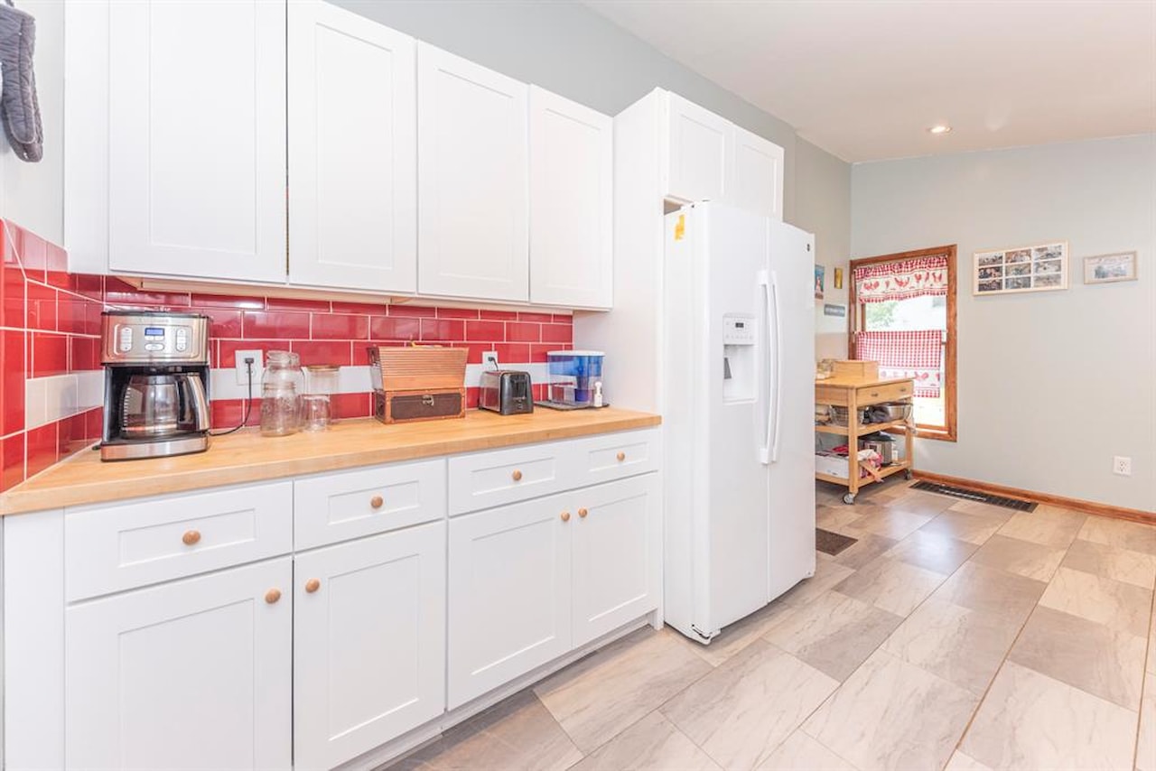 412 Wilkinson St in Chelsea, MI Photo 9