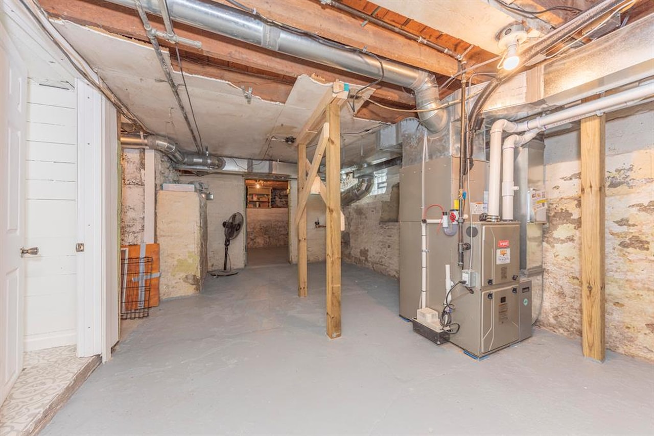 412 Wilkinson St in Chelsea, MI Photo 35