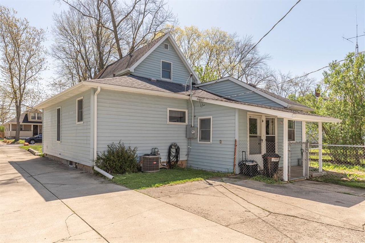 412 Wilkinson St in Chelsea, MI Photo 37