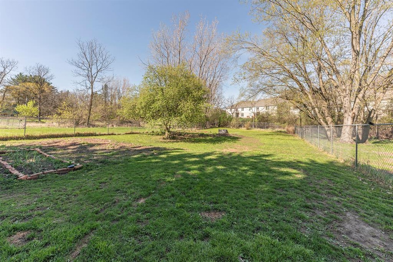 412 Wilkinson St in Chelsea, MI Photo 44