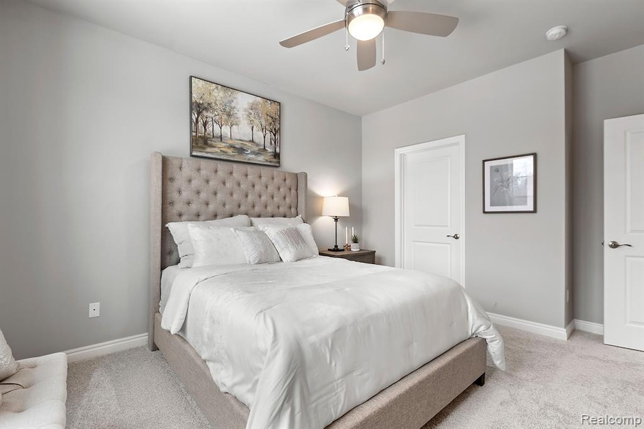 2209 Chase Dr #101 in Hartland Twp, MI Photo 5
