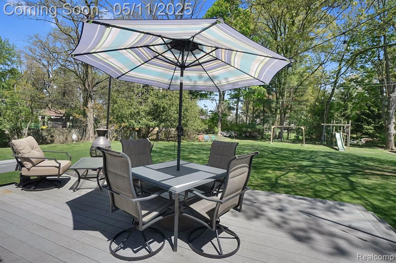430 Chester Ct in South Lyon, MI Photo 14