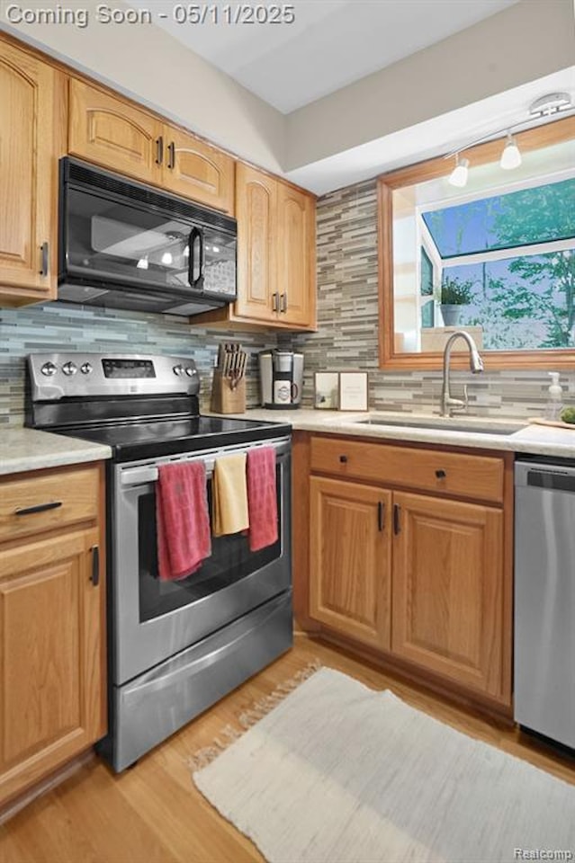 430 Chester Ct in South Lyon, MI Photo 25