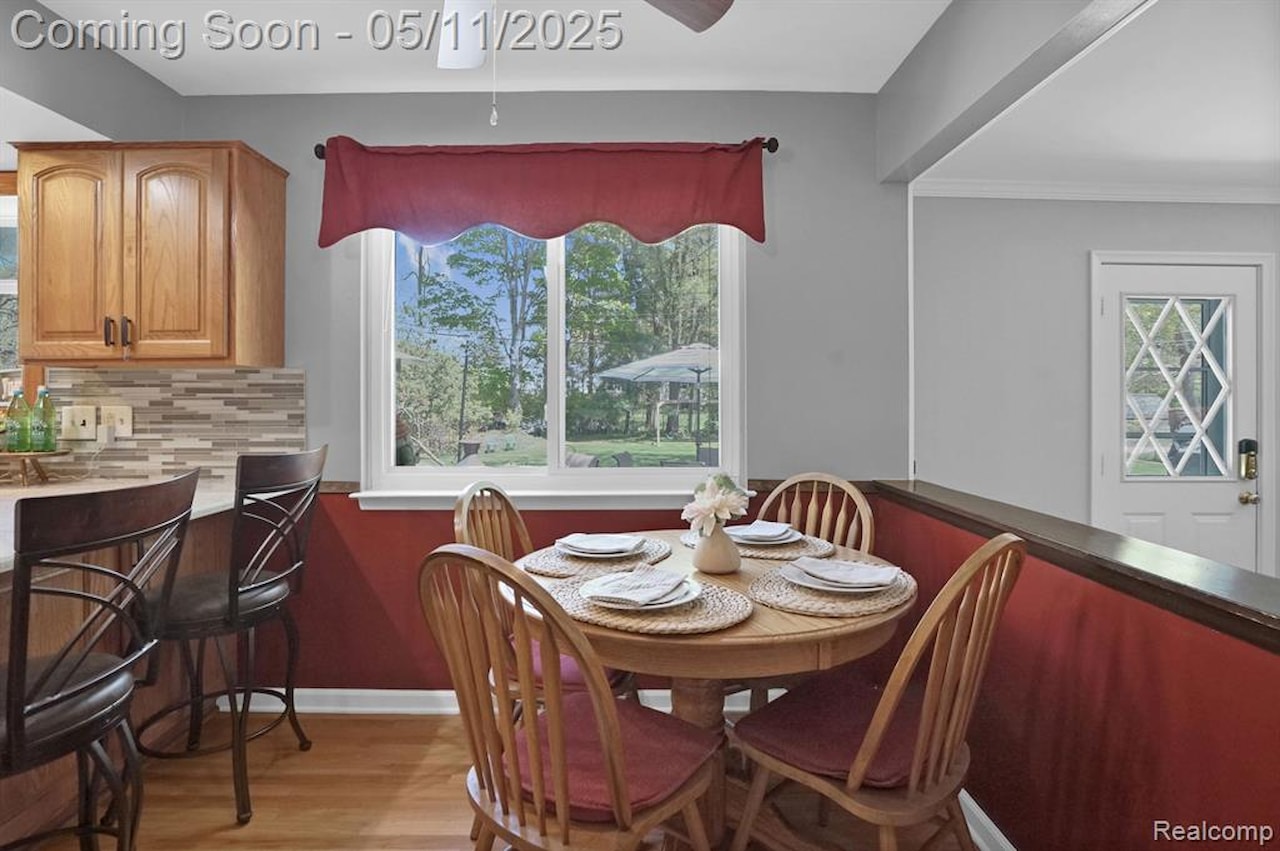430 Chester Ct in South Lyon, MI Photo 27