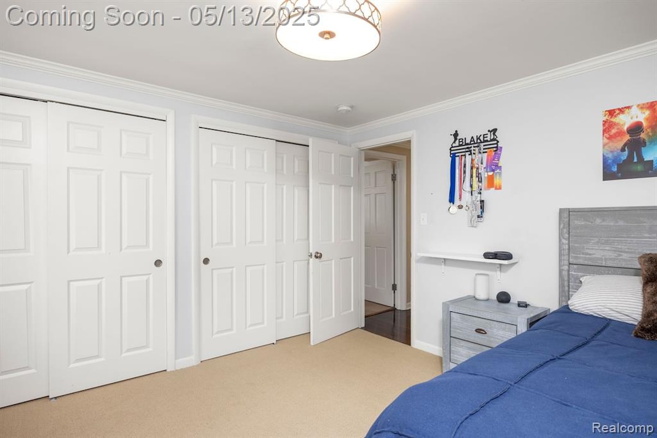 229 Clifton Rd in Bloomfield Twp, MI Photo 23