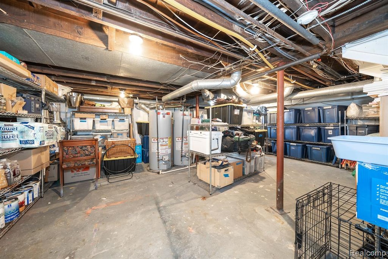 1044 Clark St in Birmingham, MI Photo 47
