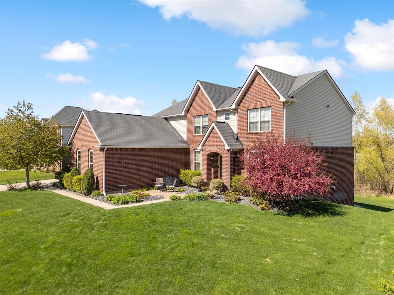 717 Dennison Ct in Oakland Twp, MI Photo 7