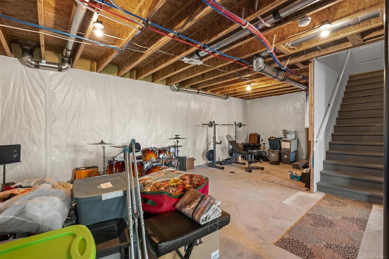 717 Dennison Ct in Oakland Twp, MI Photo 44