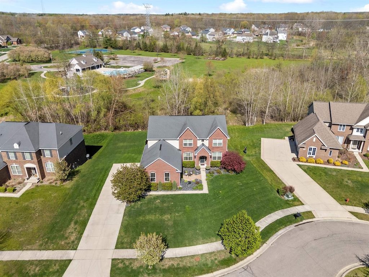 717 Dennison Ct in Oakland Twp, MI Photo 59