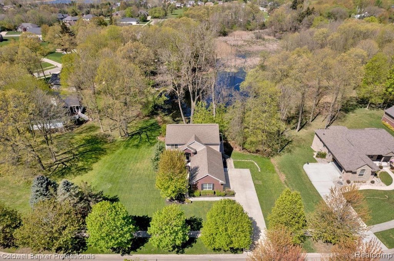 1060 Tinley Blvd in Oxford Twp, MI Photo 41