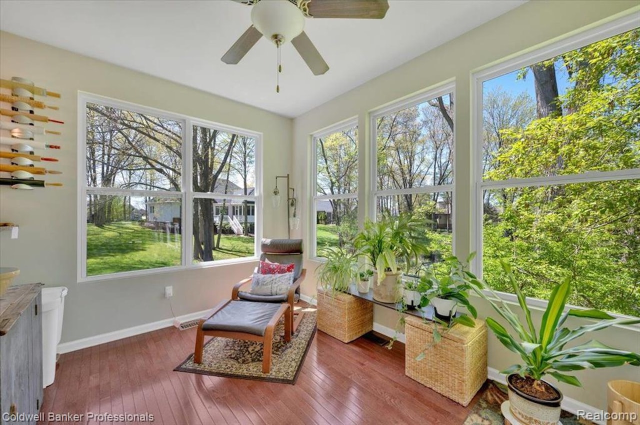 1060 Tinley Blvd in Oxford Twp, MI Photo 9