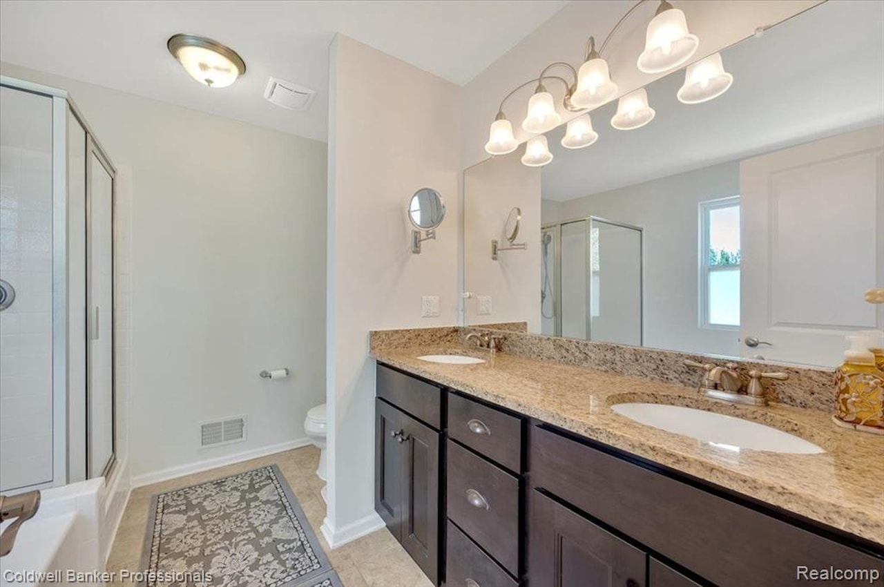 1060 Tinley Blvd in Oxford Twp, MI Photo 26