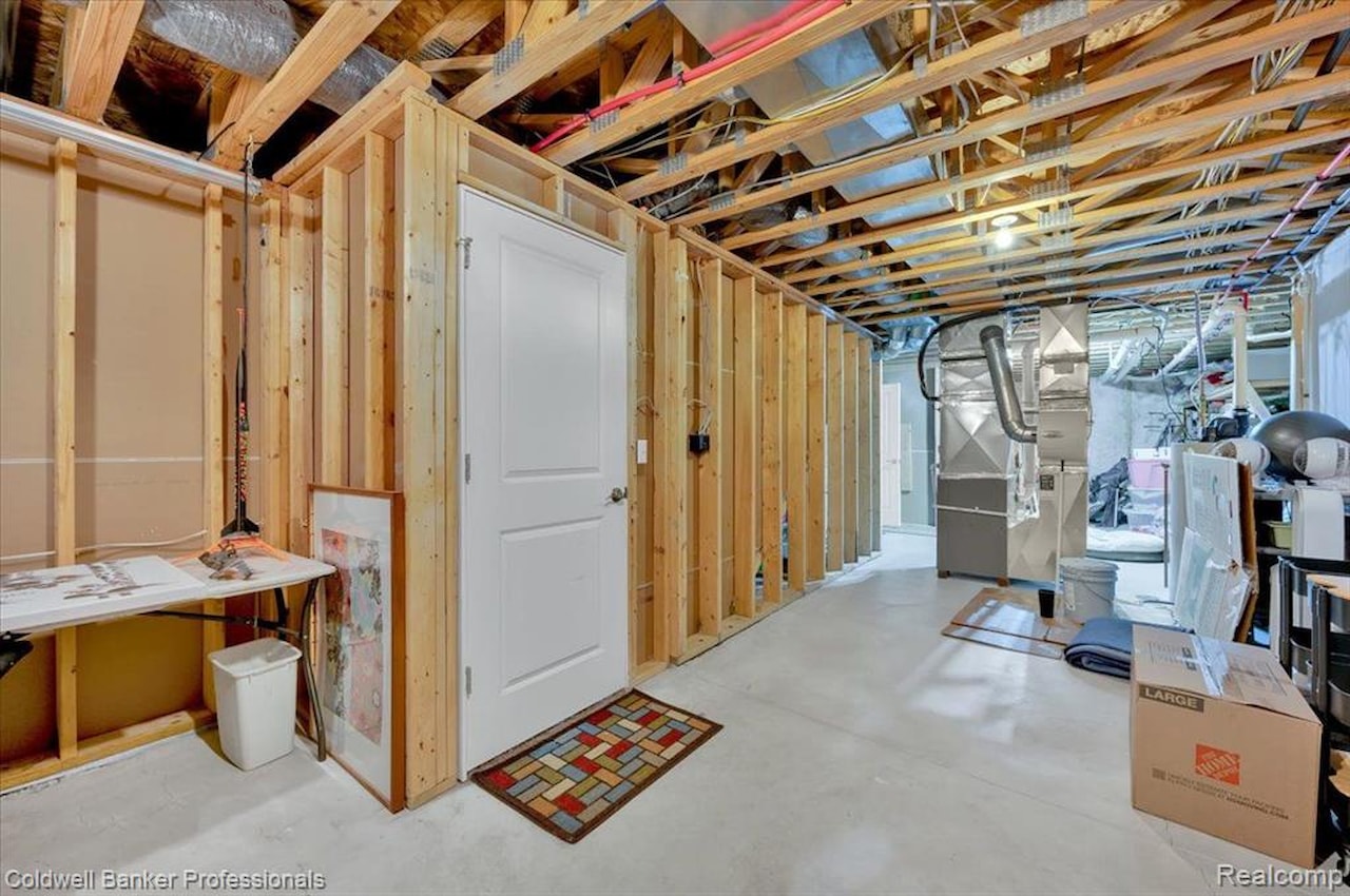 1060 Tinley Blvd in Oxford Twp, MI Photo 40