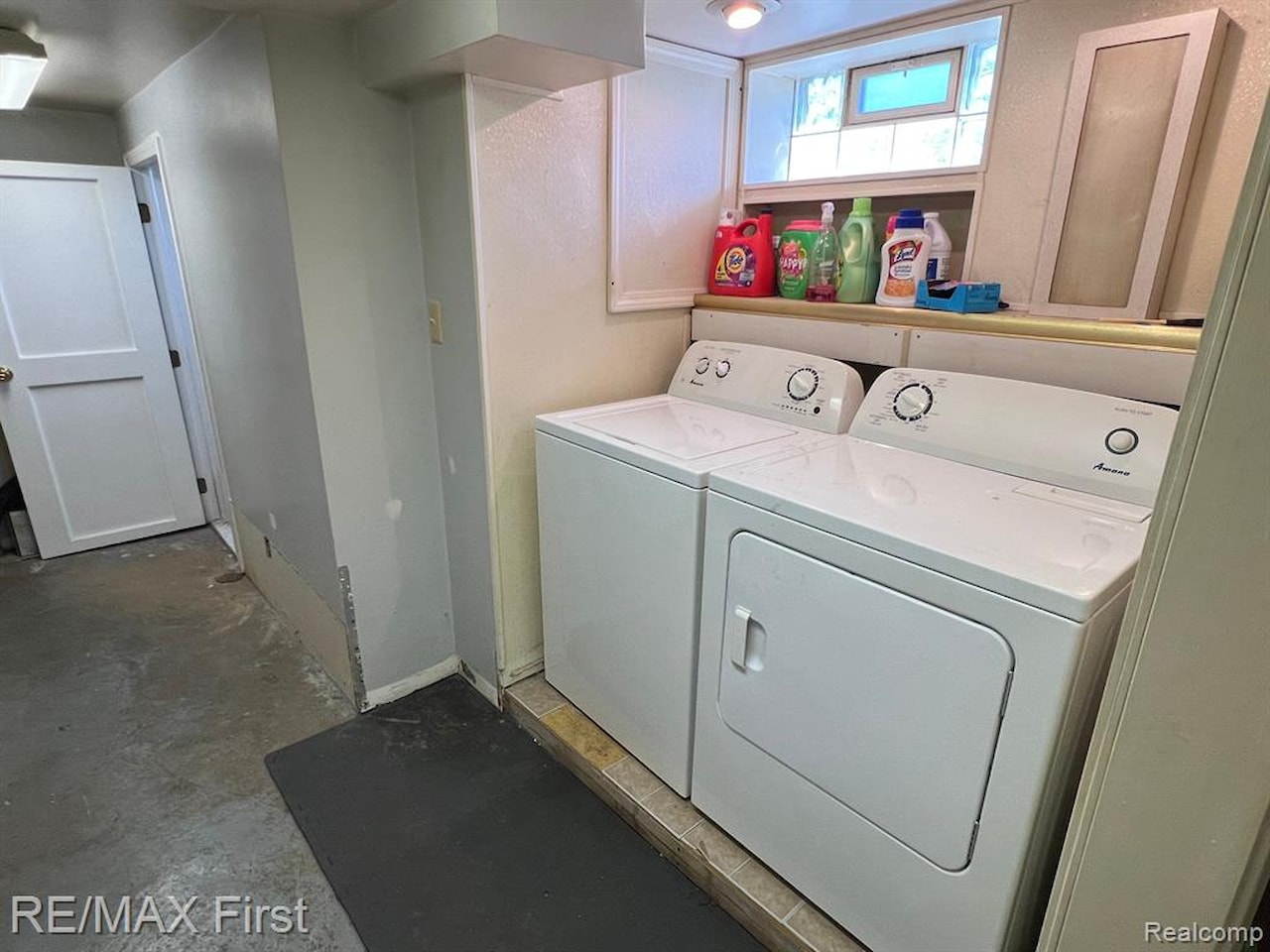 1452 E Madge Ave in Hazel Park, MI Photo 13
