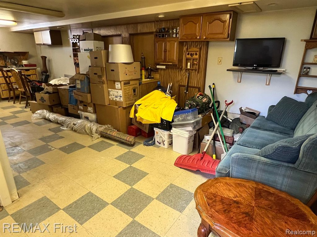 1452 E Madge Ave in Hazel Park, MI Photo 11
