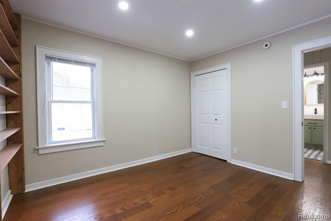 133 Avon Dr in Bedford Twp, MI Photo 41