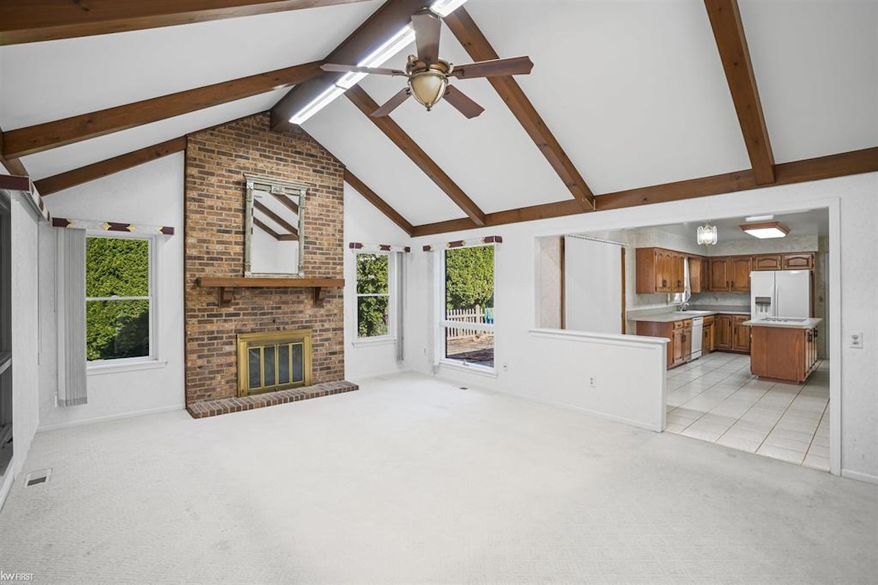 1254 Heatherwoode Rd in Flint Twp, MI Photo 14