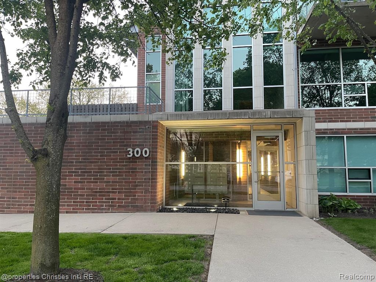 300 Hamilton St #Apt 105 in Plymouth, MI