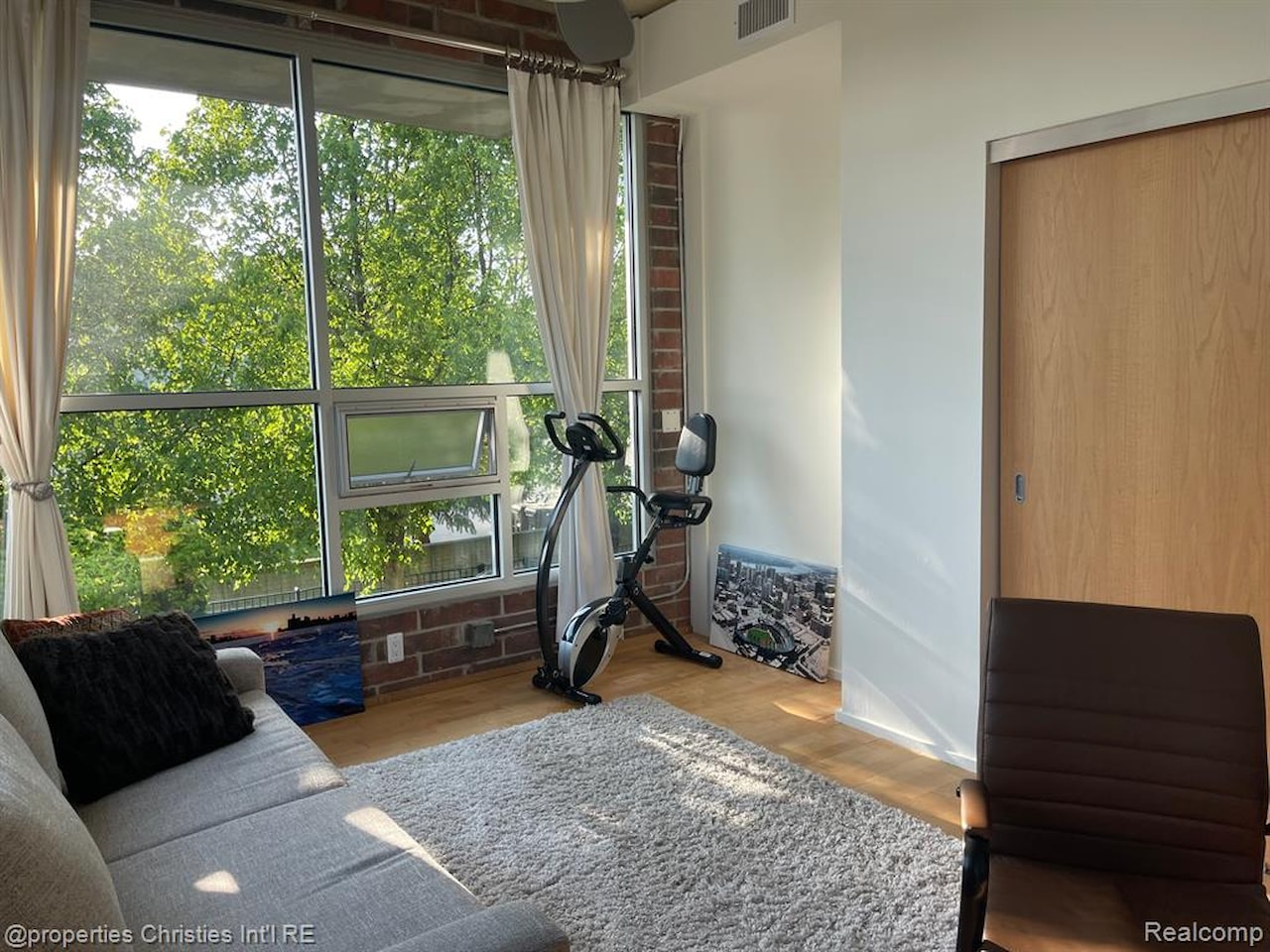300 Hamilton St #Apt 105 in Plymouth, MI Photo 9