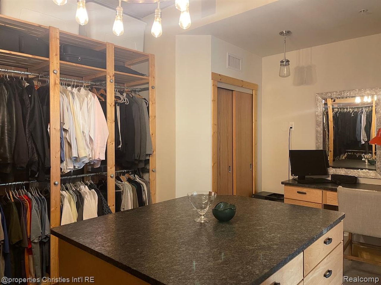 300 Hamilton St #Apt 105 in Plymouth, MI Photo 16