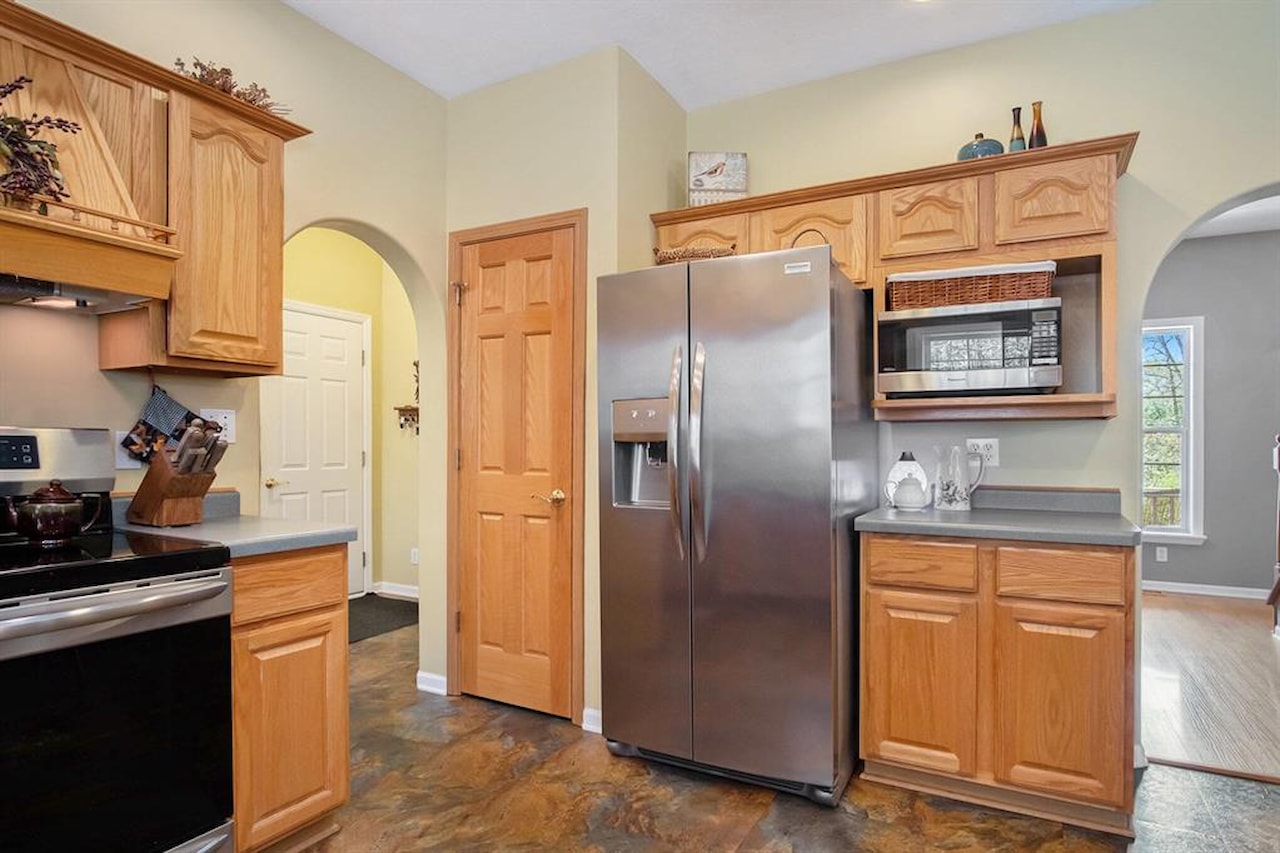 930 NE Mccabe Ave in Ada Twp, MI Photo 10