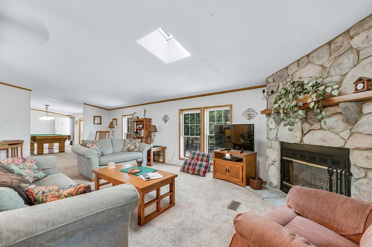 19251 Indian Dr in Green Twp, MI Photo 16