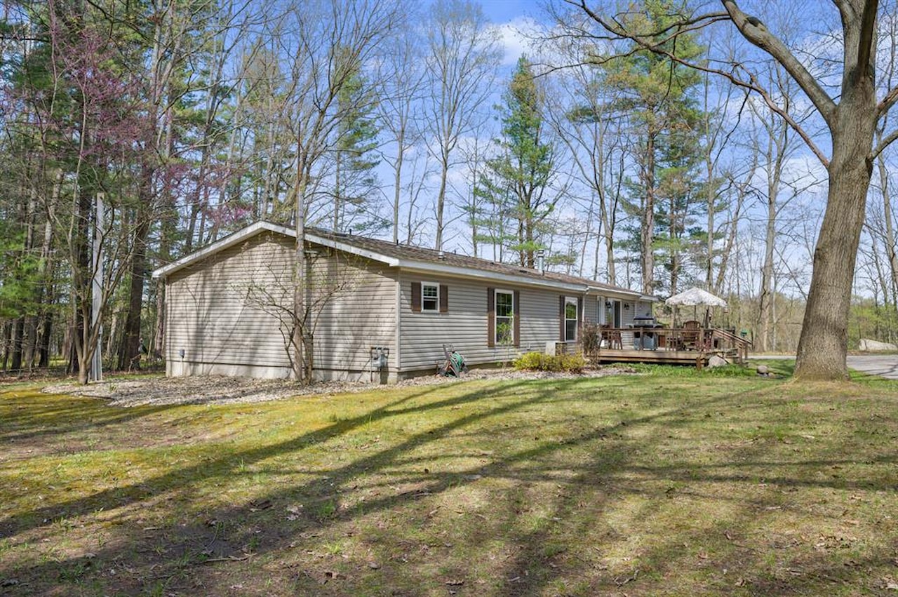 19251 Indian Dr in Green Twp, MI Photo 31