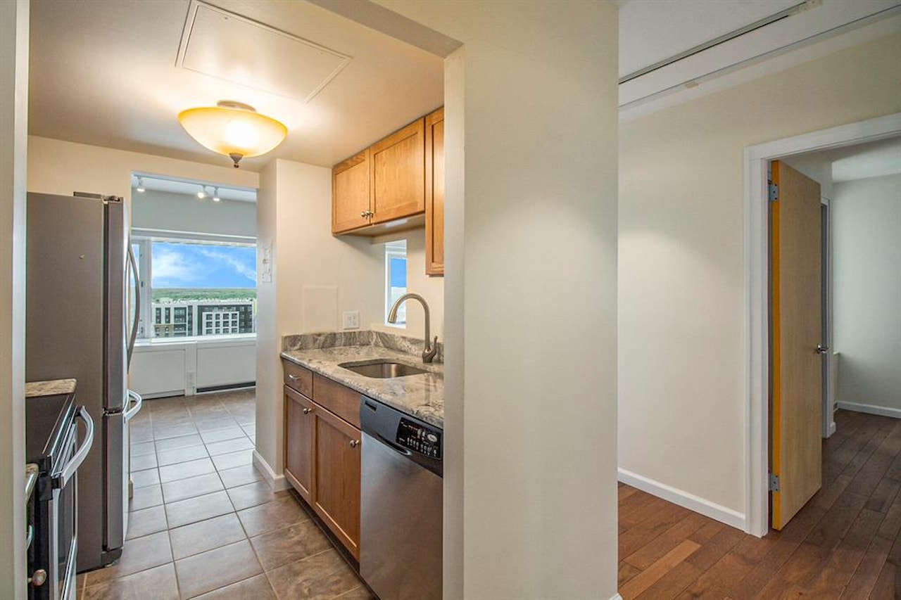555 E William St #25I in Ann Arbor, MI Photo 10