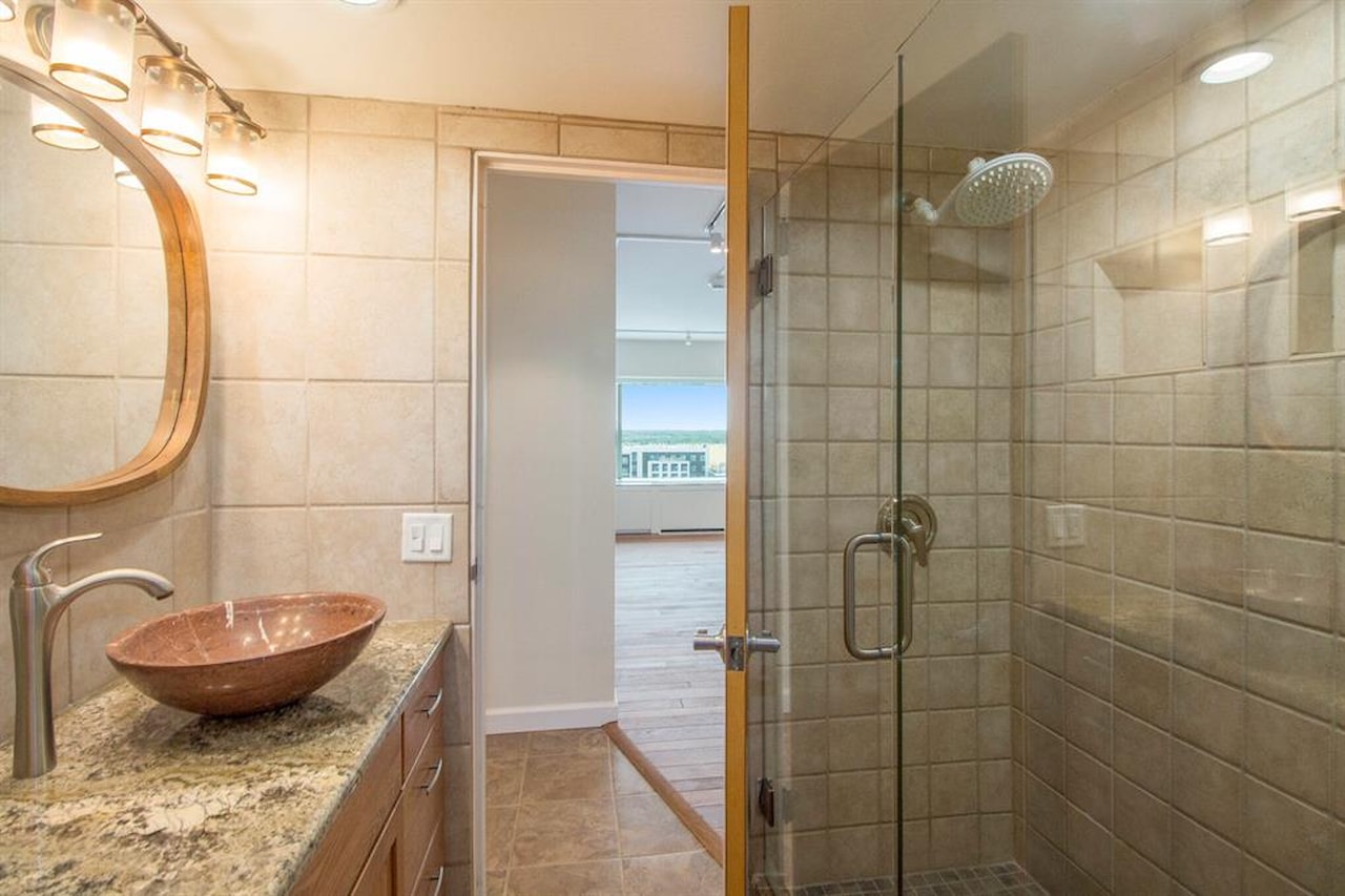 555 E William St #25I in Ann Arbor, MI Photo 17