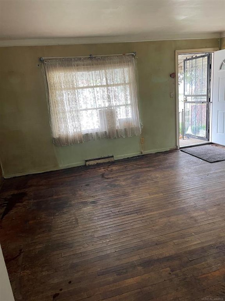 11280 Maxwell Ave in Warren, MI Photo 5