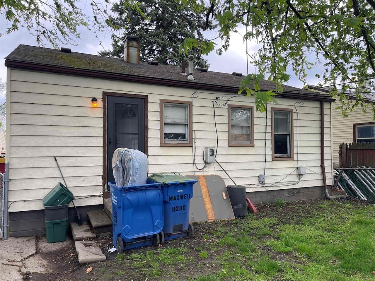 11280 Maxwell Ave in Warren, MI Photo 17