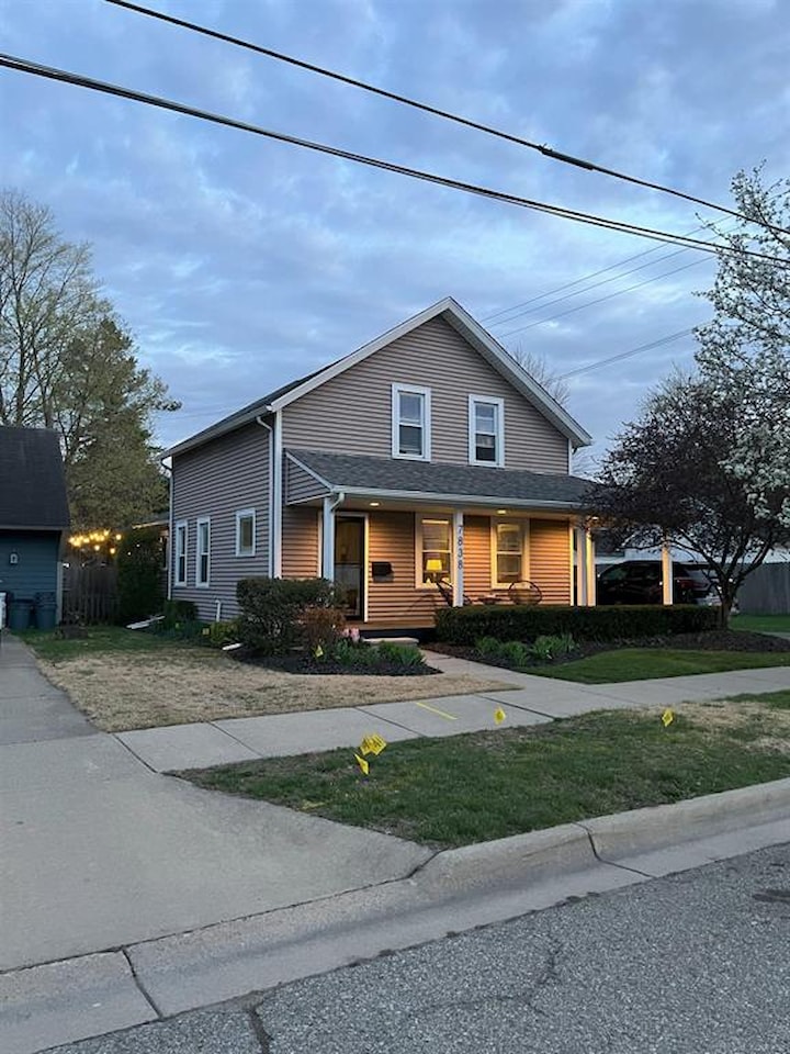 7838 Stead St in Utica, MI