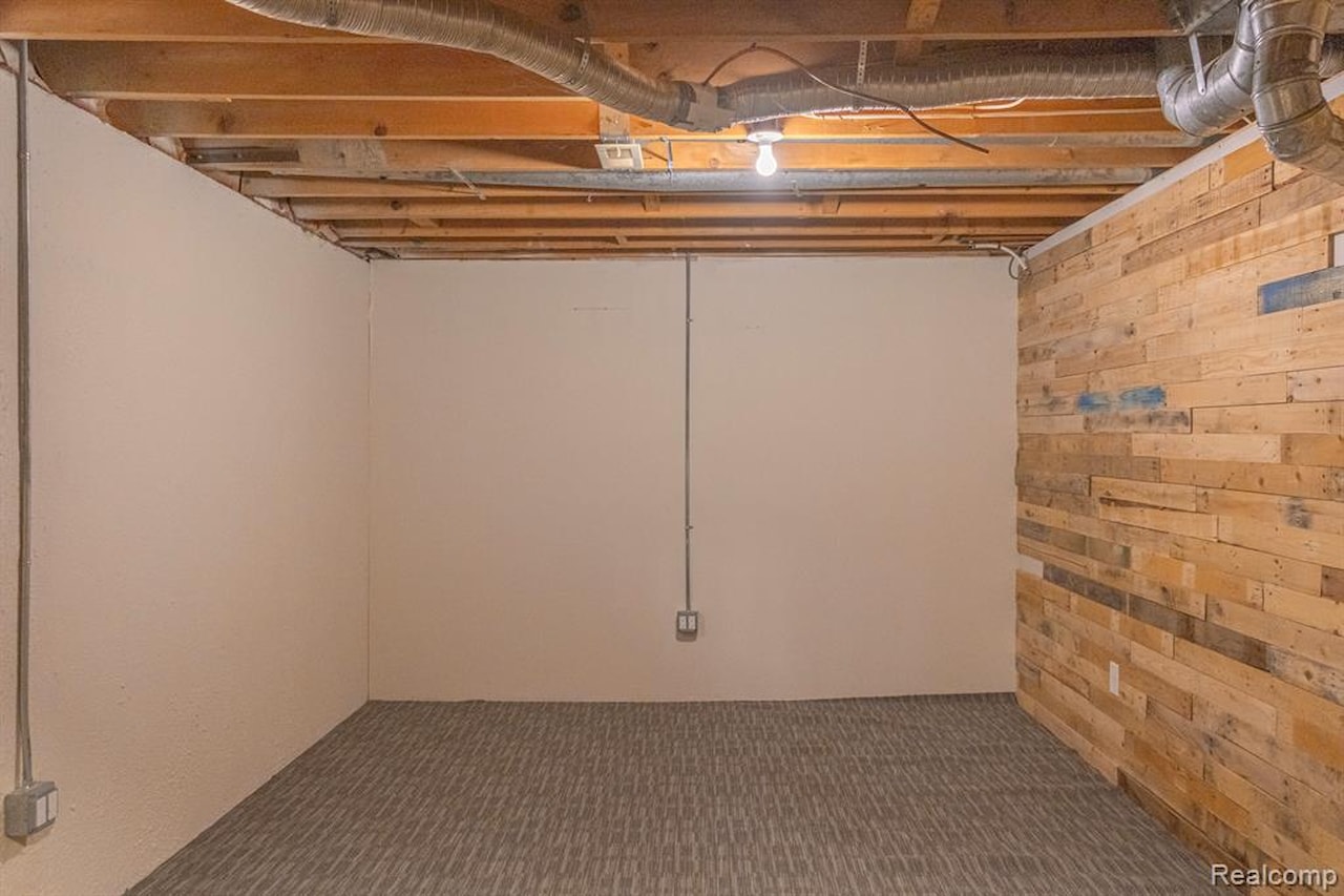 726 Hamilton in Rochester Hills, MI Photo 40