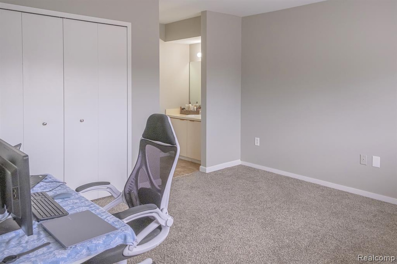 726 Hamilton in Rochester Hills, MI Photo 27