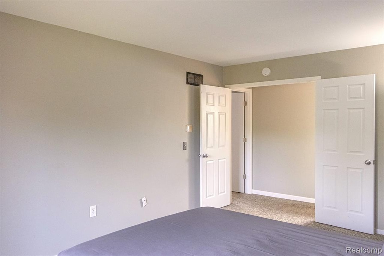 726 Hamilton in Rochester Hills, MI Photo 28