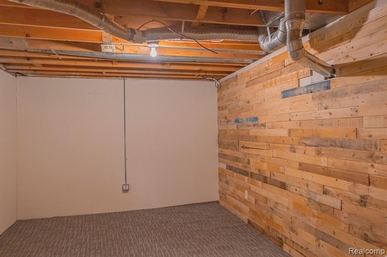 726 Hamilton in Rochester Hills, MI Photo 41