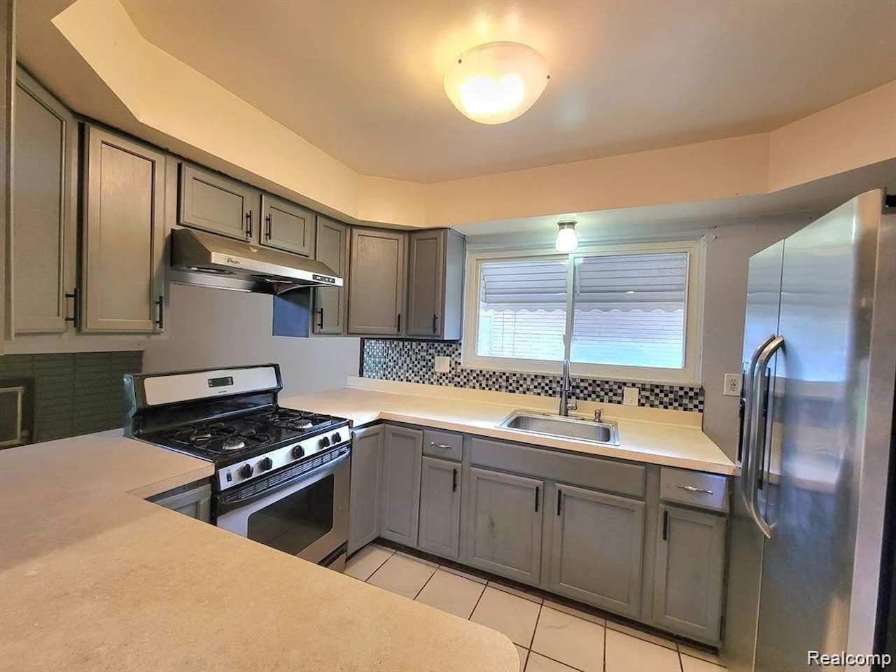 28142 Liberty Dr in Warren, MI Photo 9