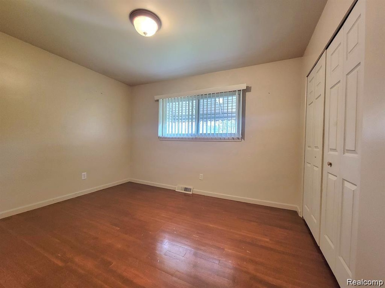 28142 Liberty Dr in Warren, MI Photo 20