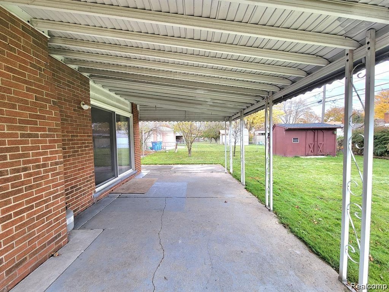 28142 Liberty Dr in Warren, MI Photo 28