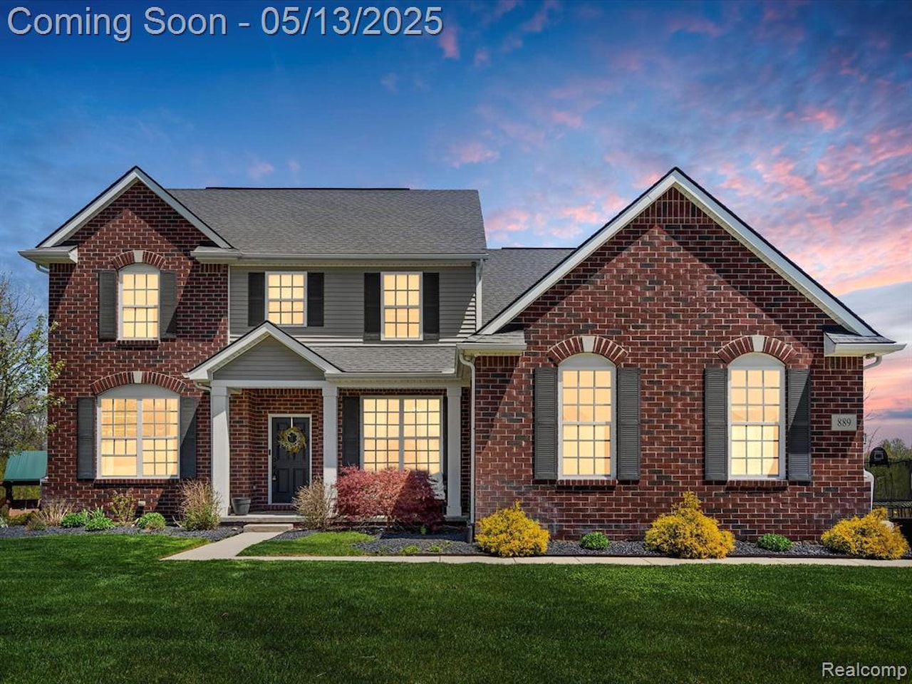 889 Appleton in Oakland Twp, MI